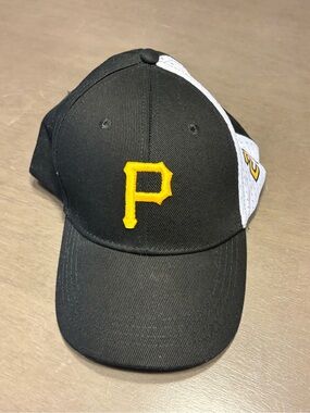 Pittsburgh Pirates Clemente Giveaway Hat (2 Available!)